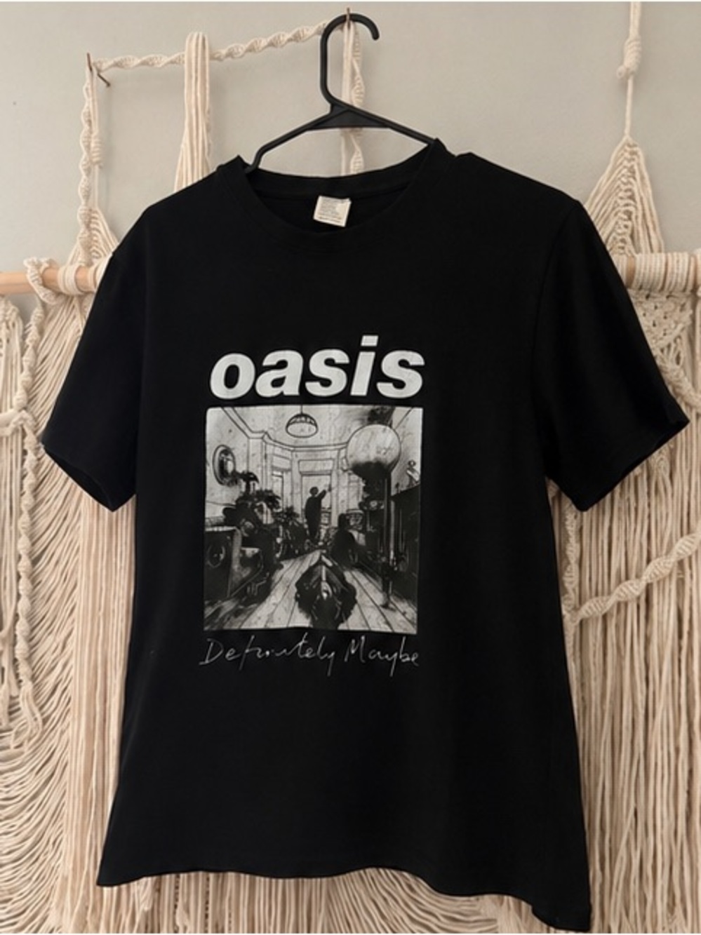 Oasis Black Graphic Crewneck women’s band tee